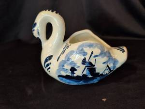 lot 1003 image: Delft Blue and White Ceramic Swan Figure Holland