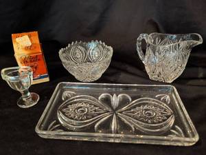 lot 1004 image: 3-Piece Nachtmann Bleikristall Florenz lead crystal Sugar and Creamer Lot with Tray, and Eye Bath Cup