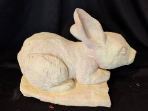 lot 1009 image: Pottery rabbit 8x8x11