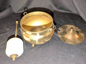 lot 1015 image: Brass Cauldron fire starter smudge pot