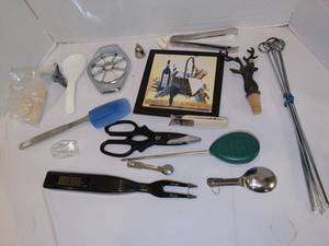 lot 1107 image: Kitchen Gadgeta Utensils Tools Scissors Spoons and more