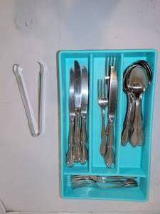 lot 1117 image: Oneida Flatware Set with Turquoise Organizer Tray