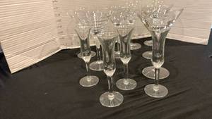 lot 1144 image: Glassware Lot wine, martini and Cordial Glasses