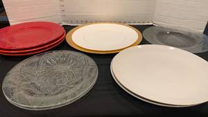 lot 1148 image: Various plates