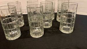 lot 1150 image: Set of 8 Drinking Glasses with Geometric Pattern