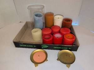 lot 1218 image: Candle Lot Red Orange Cream Blue Pillars