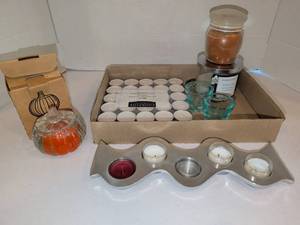 lot 1222 image: Candle Lot Tea Lights and candle holders