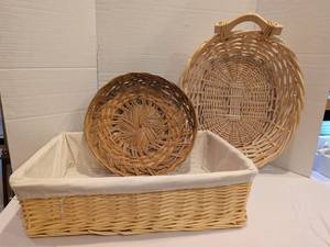 lot 1245 image: Woven Basket Set 3-Piece. Largest is 6x20x14