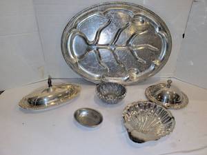 lot 1252 image: Silver tone Serving Set with butter dish, tray and more