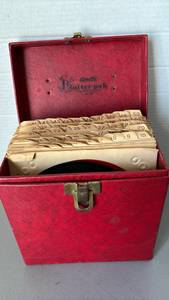 lot 1319 image: Platter Pak 45 RPM Record Storage Case with 45rpm Vintage records