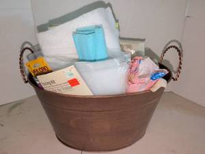 lot 1344 image: Craft Supplies Lot with Pellon Fusible, Towels, Tracing Kit, Velcro