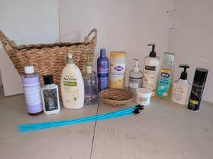 lot 1354 image: Hair Care & Beauty Product Lot with Basket and Accessories