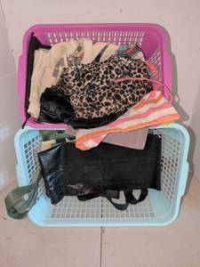 lot 1360 image: Lot 2 Baskets with reusable bags of various sizes