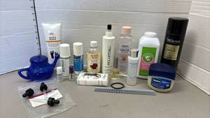 lot 1402 image: Hair Care & Personal Care Product Lot