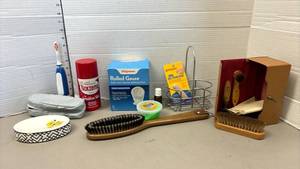 lot 1404 image: Personal Care & Grooming Lot - Brushes, Shaving, Gauze, Toothbrush, Accessories