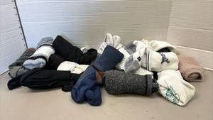 lot 1419 image: Socks