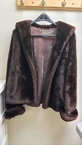 lot 1444 image: Dupatta Charity Fur Jacket