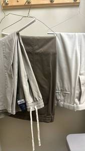 lot 1474 image: Two pair Mens pants (38) and one pair womens (L)