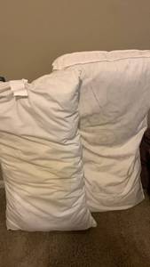 lot 1503 image: King size bed pillows