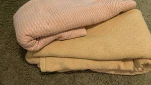 lot 1509 image: Blankets