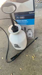 lot 3025 image: Project Source Bleach Sprayer 1 Gallon Adjustable Nozzle #5445372