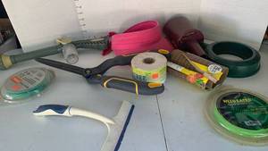 lot 3026 image: Garden Lot Trimmer Line Wrap Bags Pruners Edgers Accessories