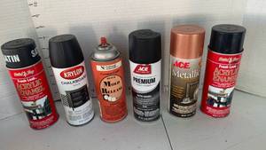 lot 3037 image: Spray paint and mold release