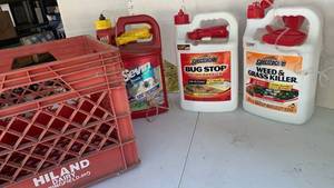 lot 3044 image: Lawn & Garden Pest Control Spectracide Bug Stop, Weed & Grass Killer, Sevin Insecticide in Hiland crate