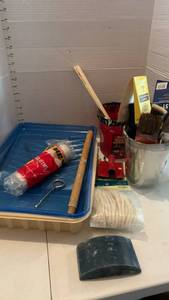 lot 3112 image: Painting supplies