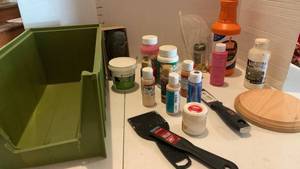 lot 3113 image: Craft paint  and more