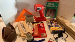 lot 3116 image: Assorted garage items
