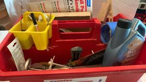 lot 3124 image: Home improvement accessories in organizer caddy