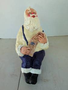 lot 3202 image: K state Santa Claus Figure 15 in tall