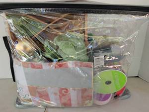 lot 3218 image: Holiday Lot Ribbon Bows Tissue Paper Ornaments in Zip Bag