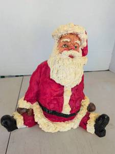 lot 3219 image: Santa Claus Figure Red Suit Cream Beard Hand-Painted 12in