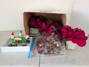 lot 3230 image: Holiday Decorations Lot Gnome Figurines Artificial Flowers Potpourri