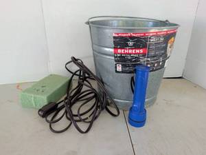 lot 3244 image: Behrens Utility Pail 12 Quart with Blue Flashlight and Cord