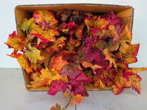 lot 3351 image: Faux Fall Foliage Leaves Branches Autumn Decor Assorted