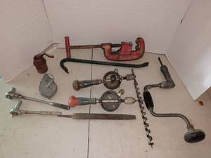 lot 3414 image: Vintage Plumbing and Hand Tool Lot 14 Pieces Pipe Wrench Cutter Auger