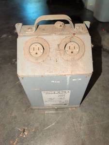 lot 3614 image: GE Buck-Boost Transformer (Catalog Number 9T51B0111)