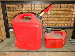 lot 3620 image: Gasoline Cans 5 Gallon and 2 Gallon Lot with Spout