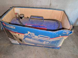 lot 3626 image: Campbell Hausfeld 7 Gallon Air Carry Tank KT0700