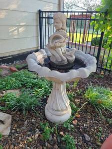 lot 4207 image: Bird bath with child and frog, 39x22