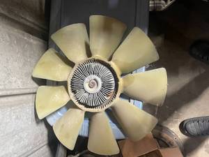 lot 110 image: 1999-2003 Ford 7.3L Fan & Fan Clutch Assembly