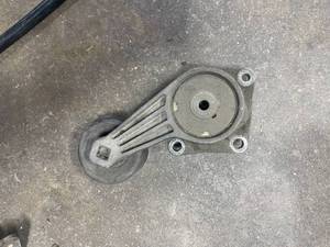 lot 122 image: 1999-2003 Ford 7.3L Serpentine Belt Tensioner