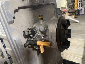 lot 121 image: 1999-2003 Ford 7.3L Fuel Bowl