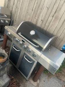 lot 143 image: Black & Chrome BBQ Grill