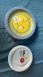 lot 2018 image: Decal Worth Paper Plates 6.87 in 50 Count Lightweight Microwave