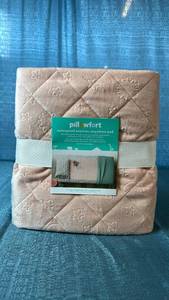 lot 2042 image: Pillowfort Waterproof Anytime Anywhere Pad 30 in x 54 in