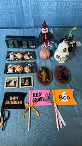 lot 2059 image: Assortment of Halloween Decorations.